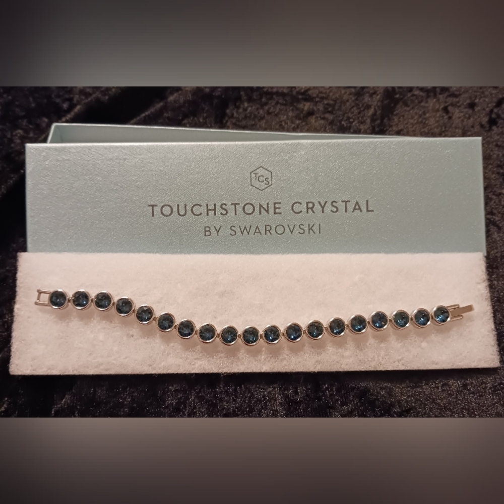 NWT Touchstone Crystal Montana Ice Bracelet